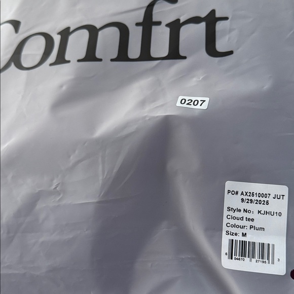 Comfrt Cloud Tee Plum NWT Medium - Picture 4 of 4